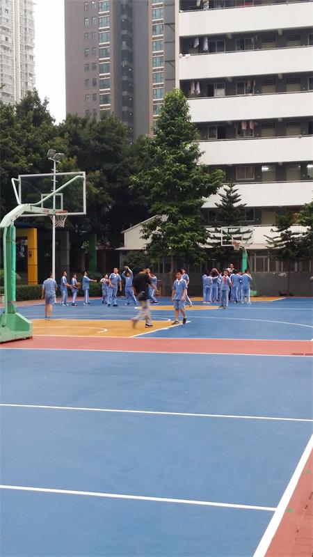 深圳市南山區(qū)海濱實驗小學(xué)愉康部硅PU籃球場